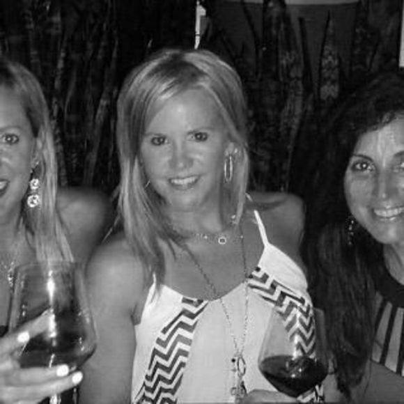 Meet your Posher, Melissa - Picture 1 of 1